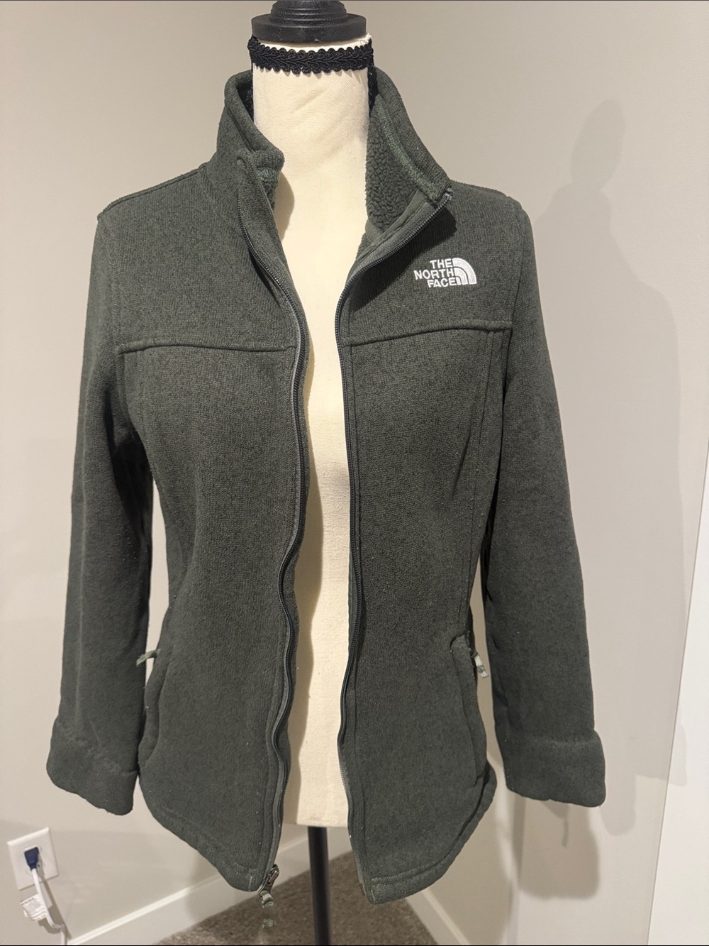 The North Face Women's Olive Green Full-Zip Fleece Jacket